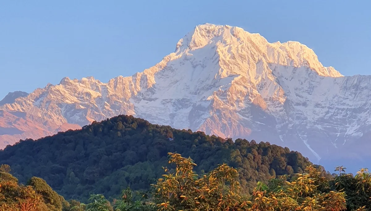 Sonnuntergang mit Blick auf die Annapurna Süd | © DAV-LU / Axel Petermann